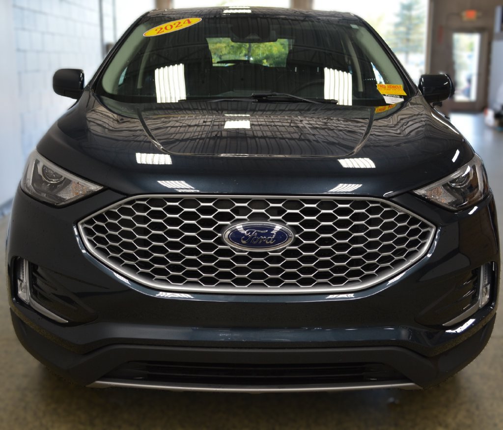 Certified 2024 Ford Edge SEL w/ Convenience Package AWD/4WD image 8