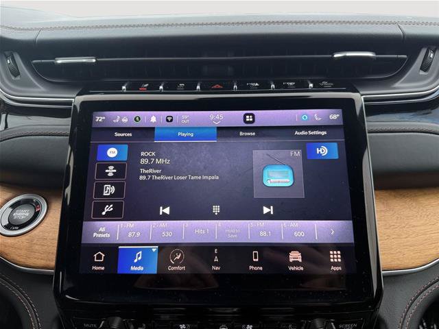 Used 2023 Jeep Grand Cherokee L Summit AWD/4WD image 19