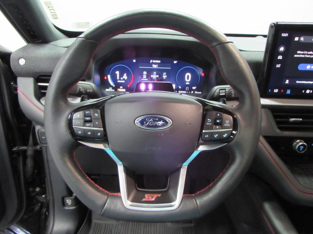 Certified 2025 Ford Explorer ST AWD/4WD image 26