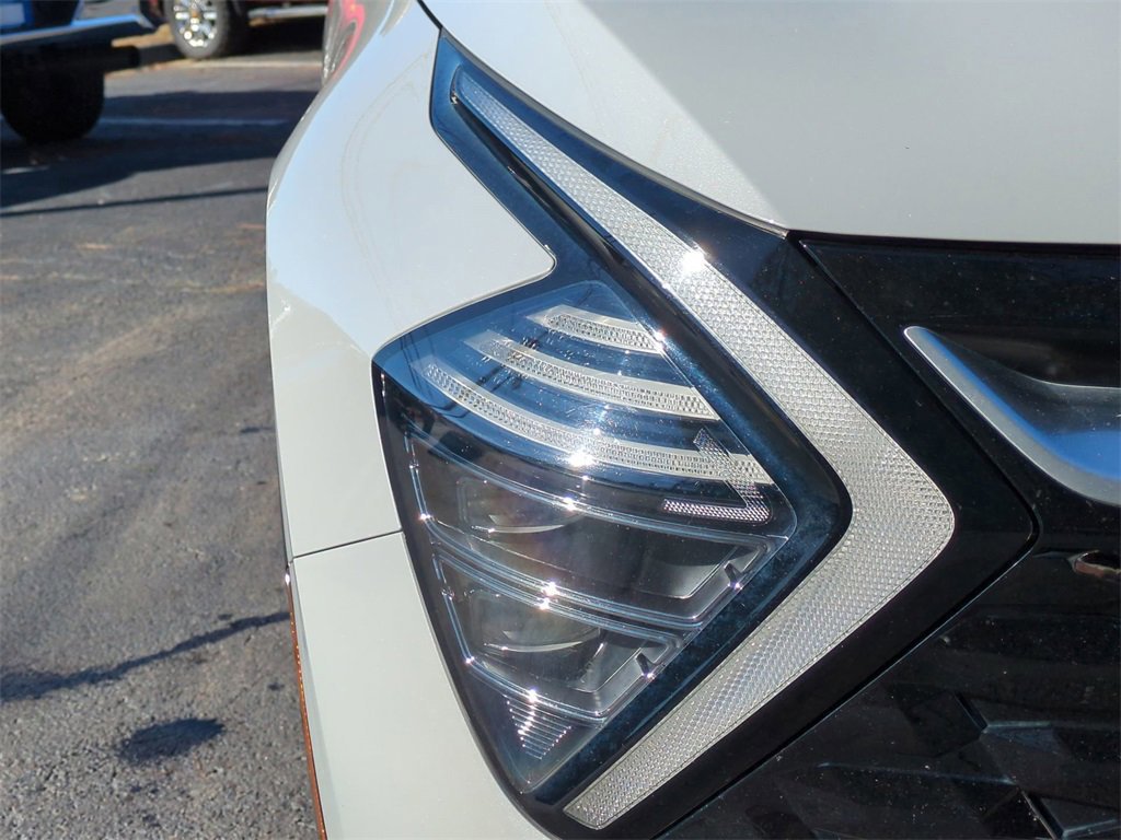 Used 2023 Kia Sportage SX image 10