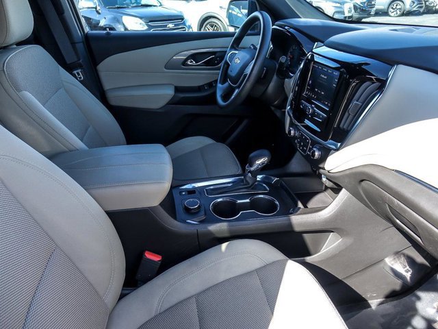 Used 2023 Chevrolet Traverse LS image 30