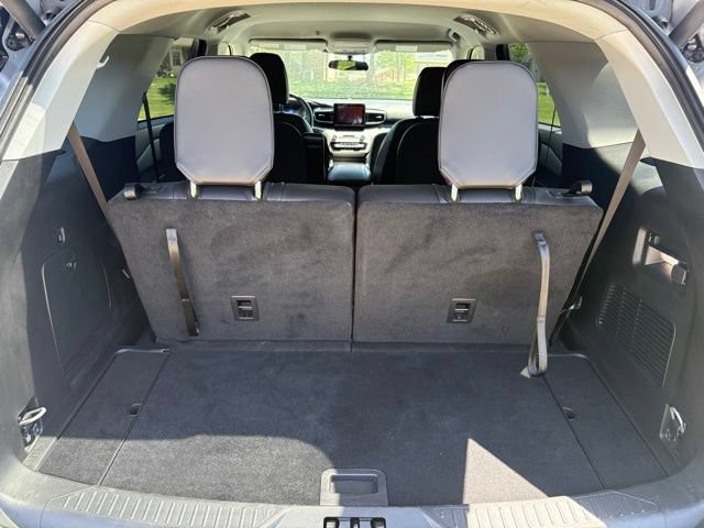 Certified 2024 Ford Explorer XLT w/ Equipment Group 202A AWD/4WD image 6