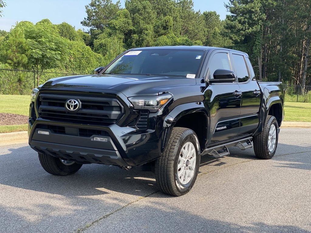 Used 2024 Toyota Tacoma SR5 AWD/4WD image 9
