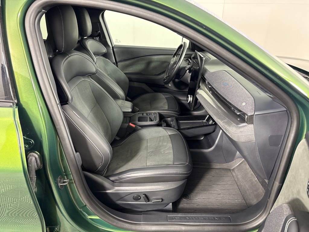 Certified 2025 Ford Mustang Mach-E GT image 11