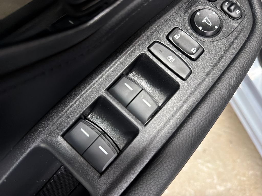 Used 2025 Honda Odyssey Elite image 18