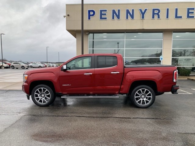 Used 2018 GMC Canyon Denali image 2