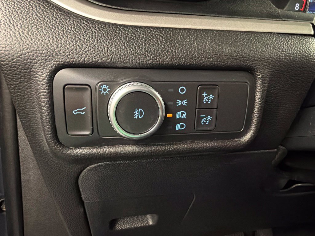 Certified 2022 Ford Explorer XLT w/ Equipment Group 202A AWD/4WD image 23