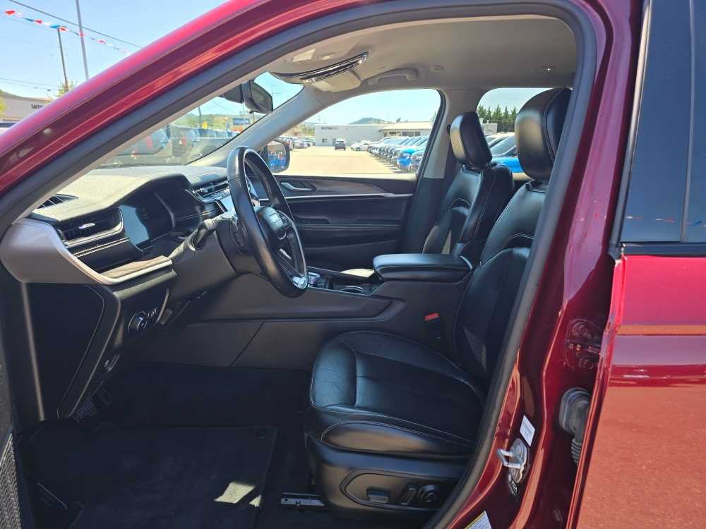 Used 2021 Jeep Grand Cherokee L Limited AWD/4WD image 9