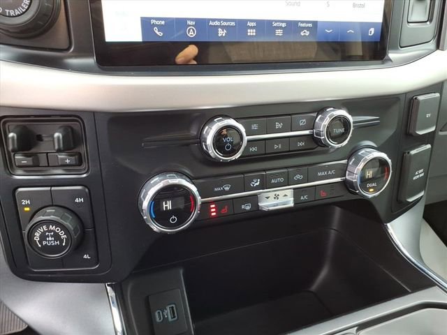 Certified 2021 Ford F150 XLT w/ Equipment Group 302A High image 28