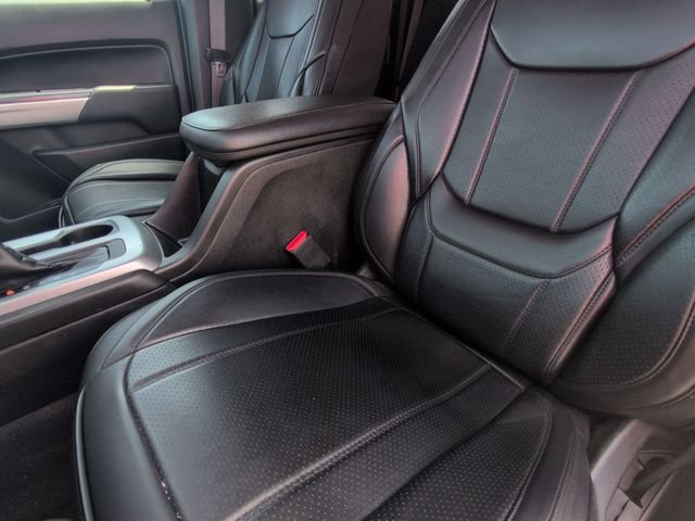 Used 2022 Chevrolet Colorado LT w/ LT Convenience Package AWD/4WD image 7