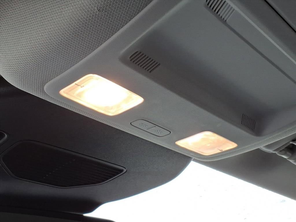 Certified 2022 Ford Escape Titanium image 22