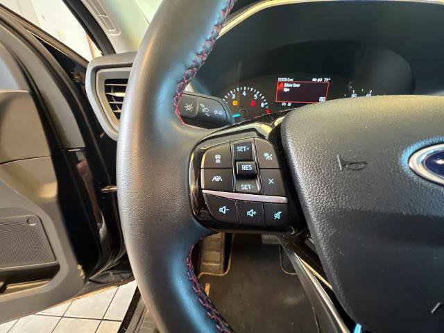 Certified 2022 Ford Escape SEL w/ SEL Stealth AWD Package image 23