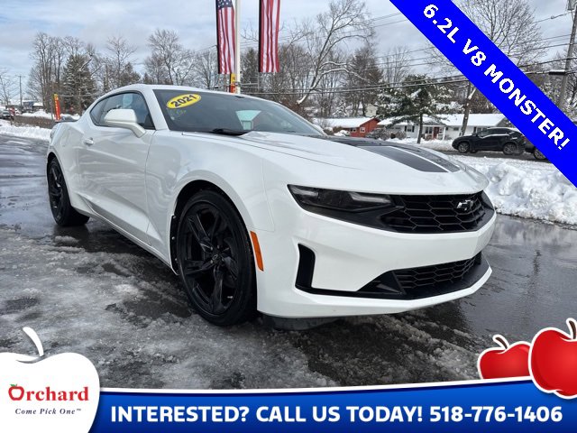 Used 2021 Chevrolet Camaro LT w/ Technology Package image 4