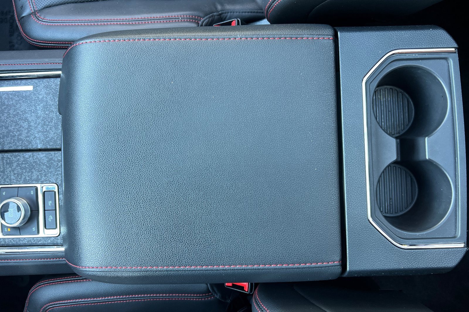 Certified 2022 Ford Expedition Limited image 32