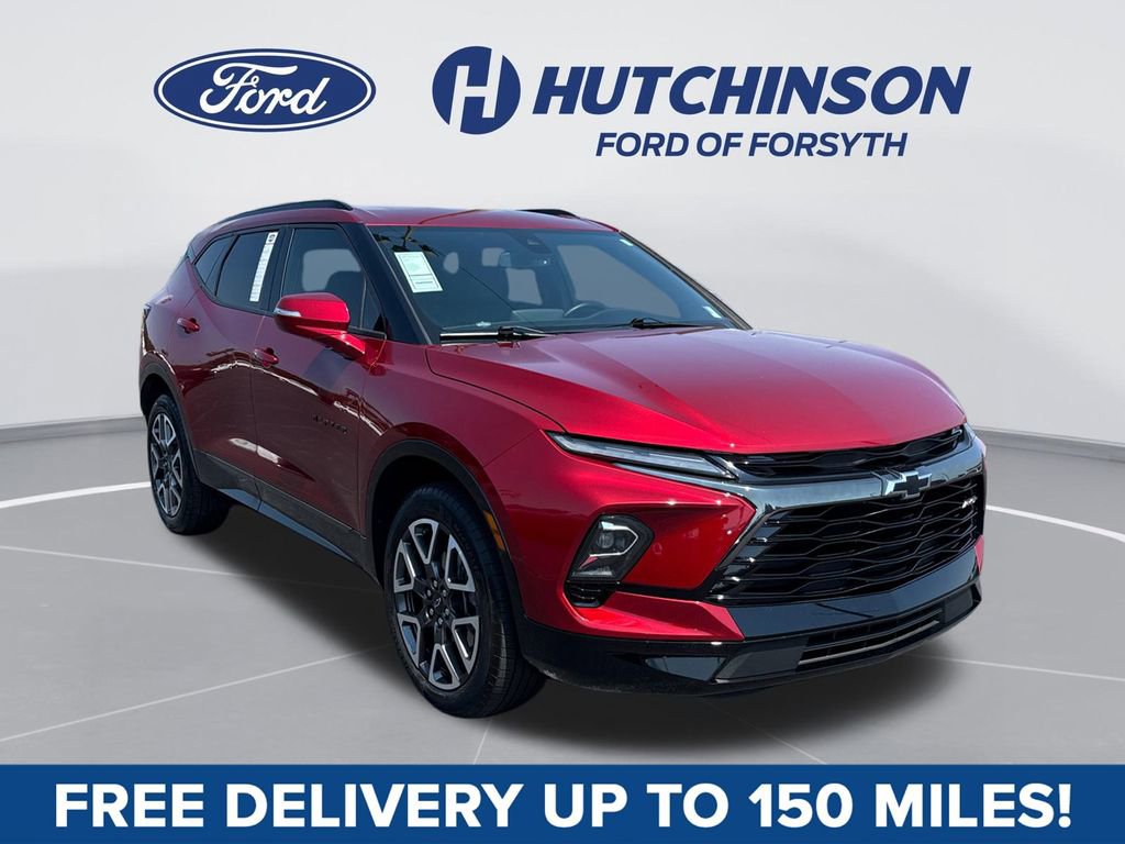 Used 2023 Chevrolet Blazer RS FWD image 1