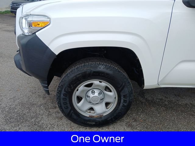 Used 2022 Toyota Tacoma SR AWD/4WD image 4