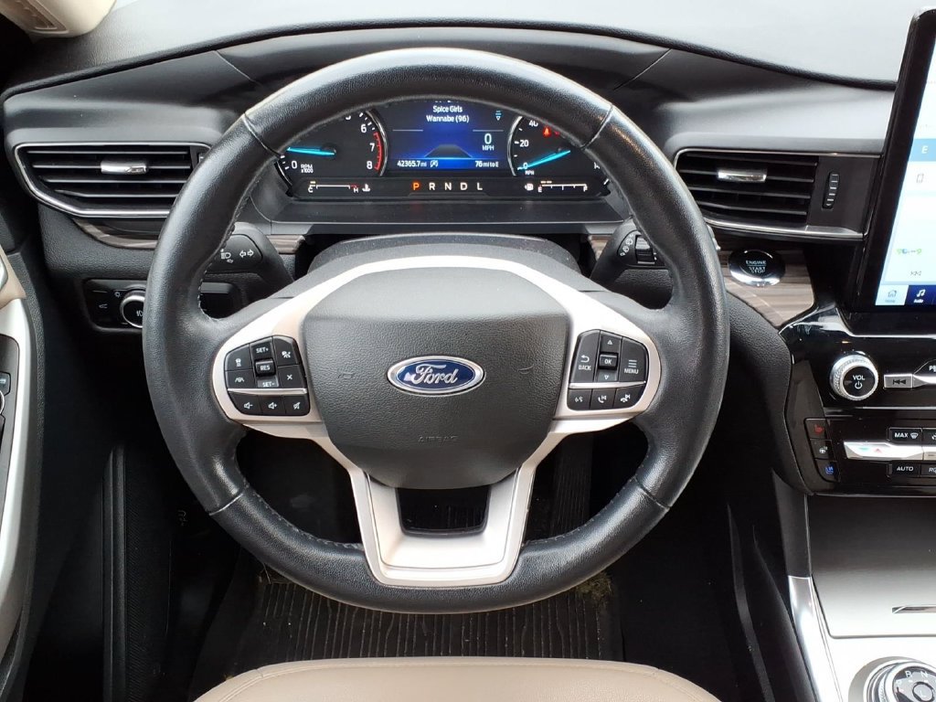 Certified 2023 Ford Explorer Limited w/ Limited Technology Package AWD/4WD image 12