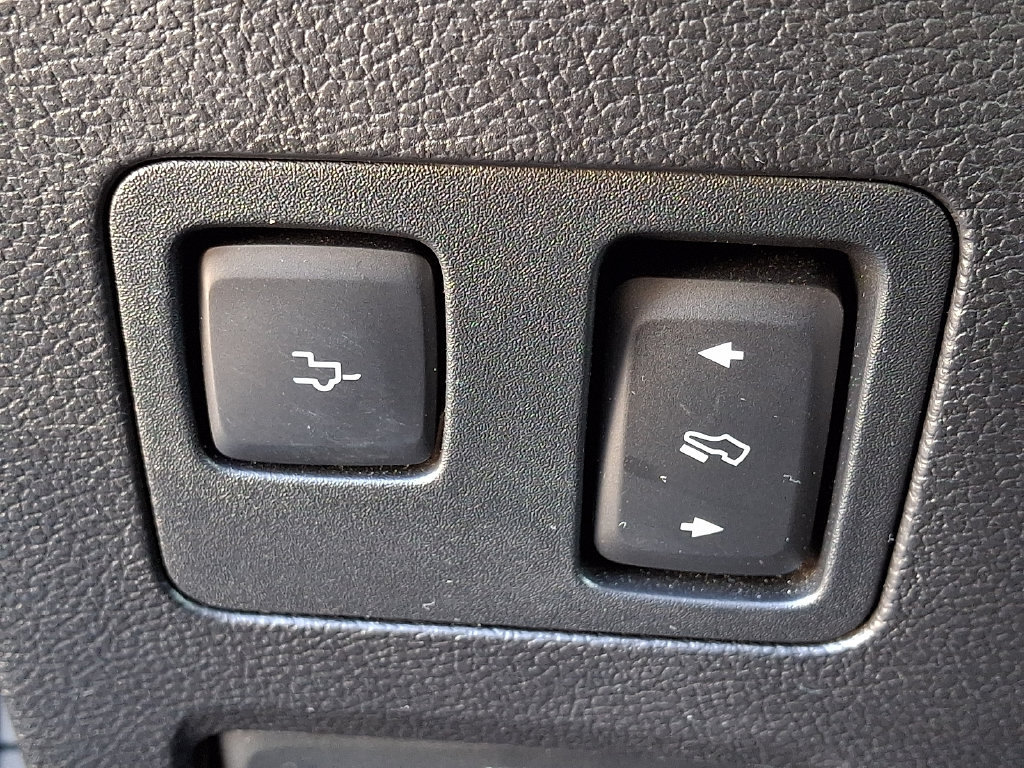 Certified 2020 Ford F350 Lariat AWD/4WD image 27