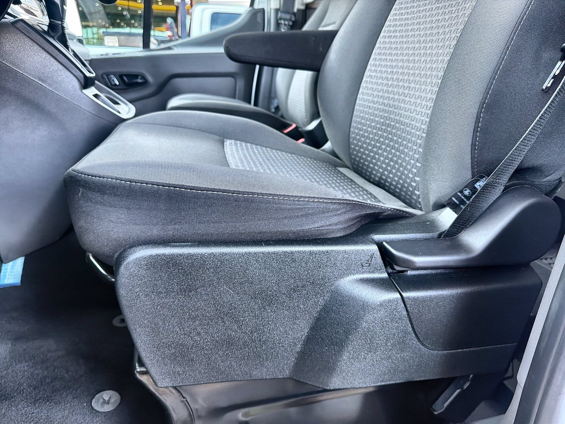 Certified 2026 Ford Transit 350 XLT RWD image 12