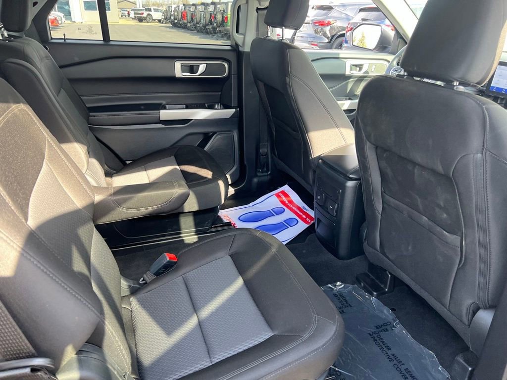 Certified 2022 Ford Explorer XLT w/ Class IV Trailer Tow Package image 12