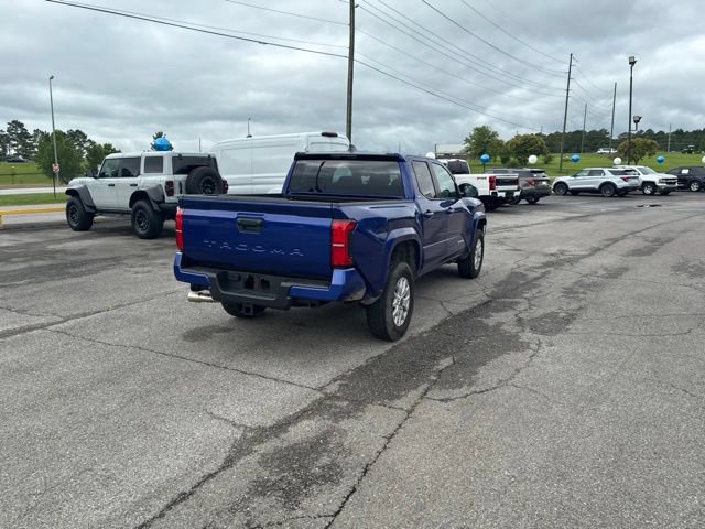 Used 2025 Toyota Tacoma SR5 RWD image 40