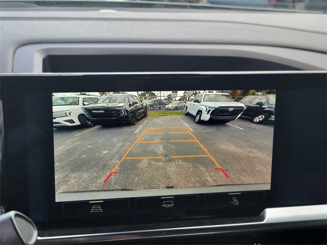 Used 2024 Chevrolet Silverado 1500 LT w/ Convenience Package II image 27