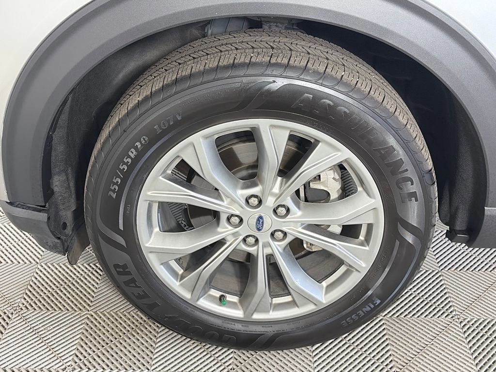 Certified 2022 Ford Explorer Limited AWD/4WD image 8