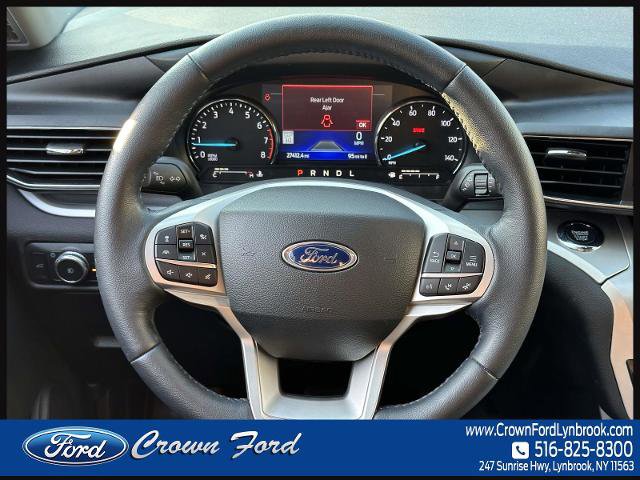Certified 2022 Ford Explorer XLT w/ Equipment Group 202A AWD/4WD image 14