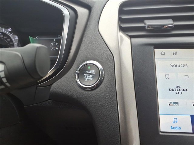 Certified 2020 Ford Fusion SE image 22