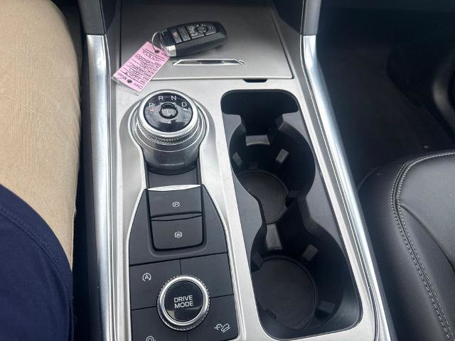 Certified 2023 Ford Explorer XLT w/ Equipment Group 202A AWD/4WD image 17