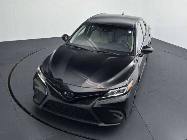 Used 2020 Toyota Camry SE FWD image 32