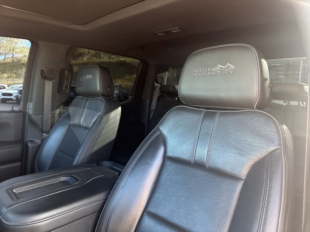 Used 2020 Chevrolet Silverado 1500 High Country w/ Technology Package image 12