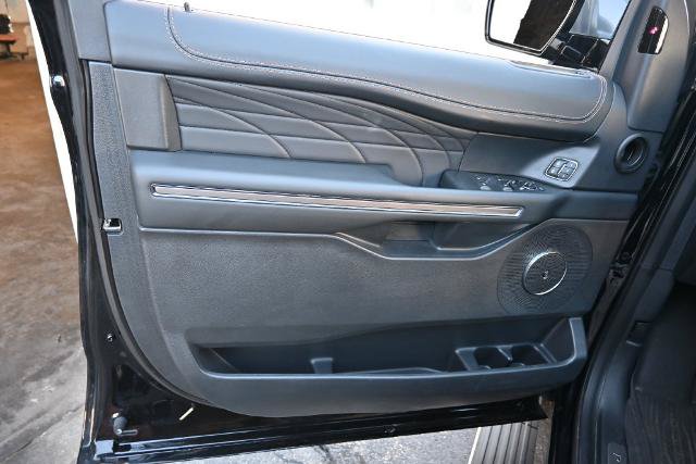 Certified 2023 Ford Expedition Platinum AWD/4WD image 21