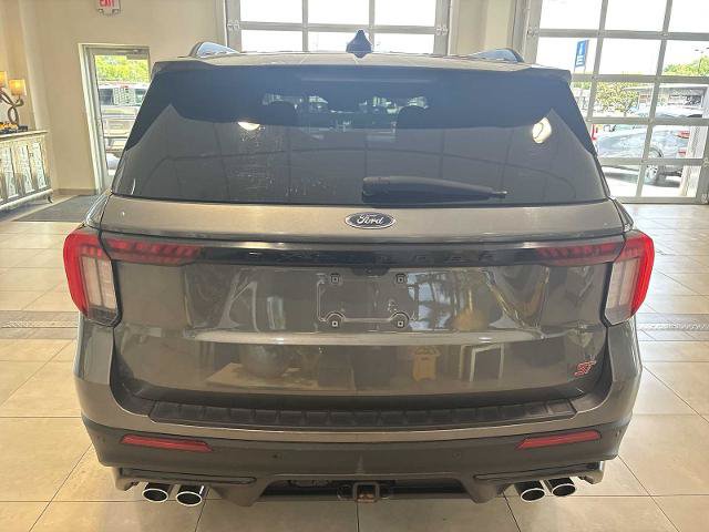 Certified 2025 Ford Explorer ST AWD/4WD image 4