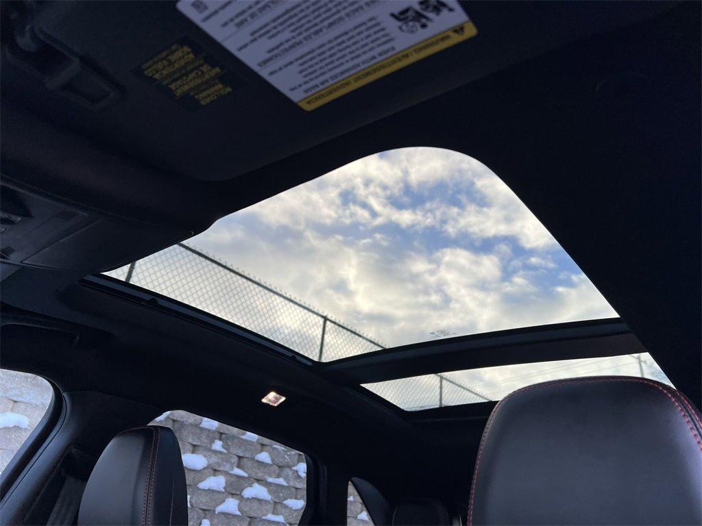 Certified 2023 Ford Escape ST-Line Select w/ Tech Pack #2 image 7