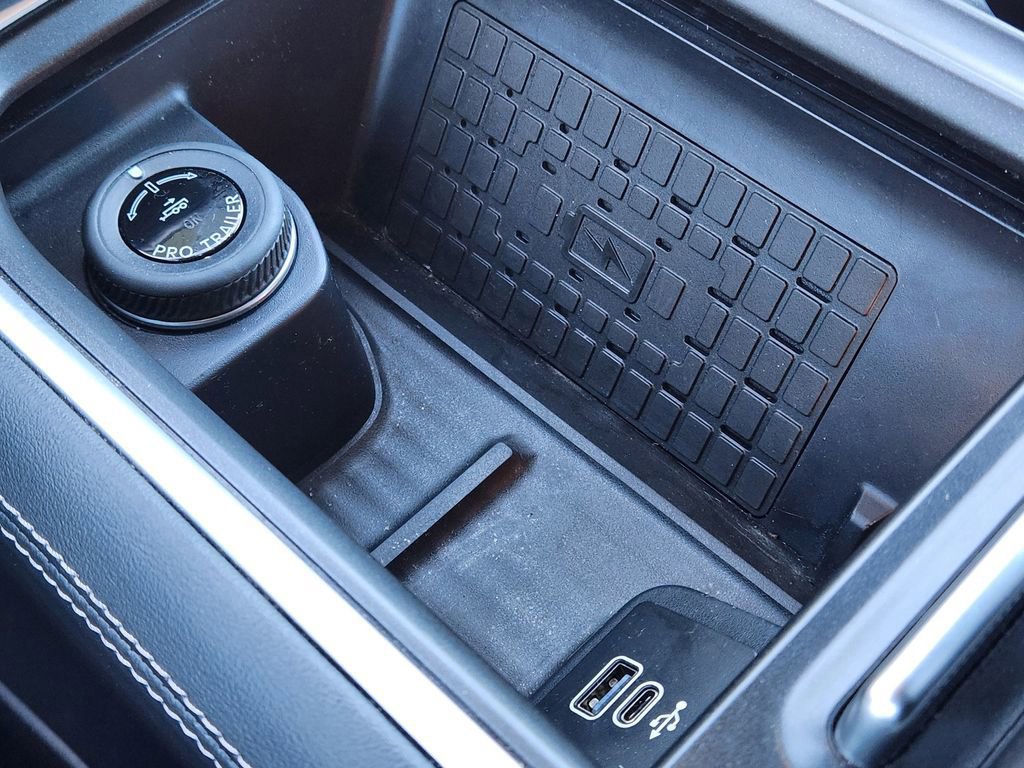 Certified 2025 Ford Expedition Platinum w/ Stealth Performance Package image 34