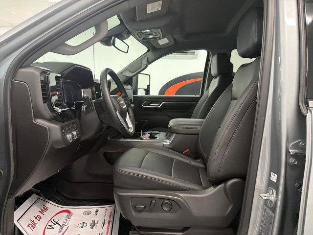 Used 2026 GMC Sierra 2500 SLT w/ SLT Premium Package AWD/4WD image 9