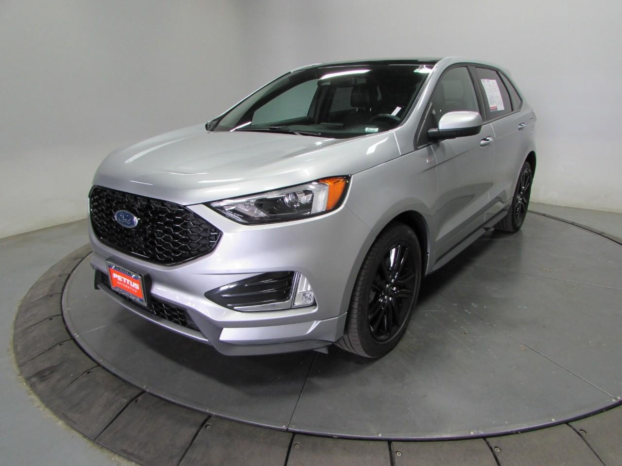Certified 2024 Ford Edge ST-Line AWD/4WD image 3