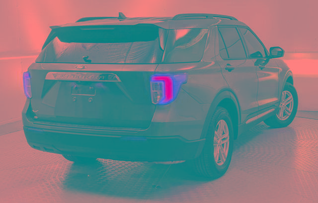 Certified 2023 Ford Explorer XLT image 4