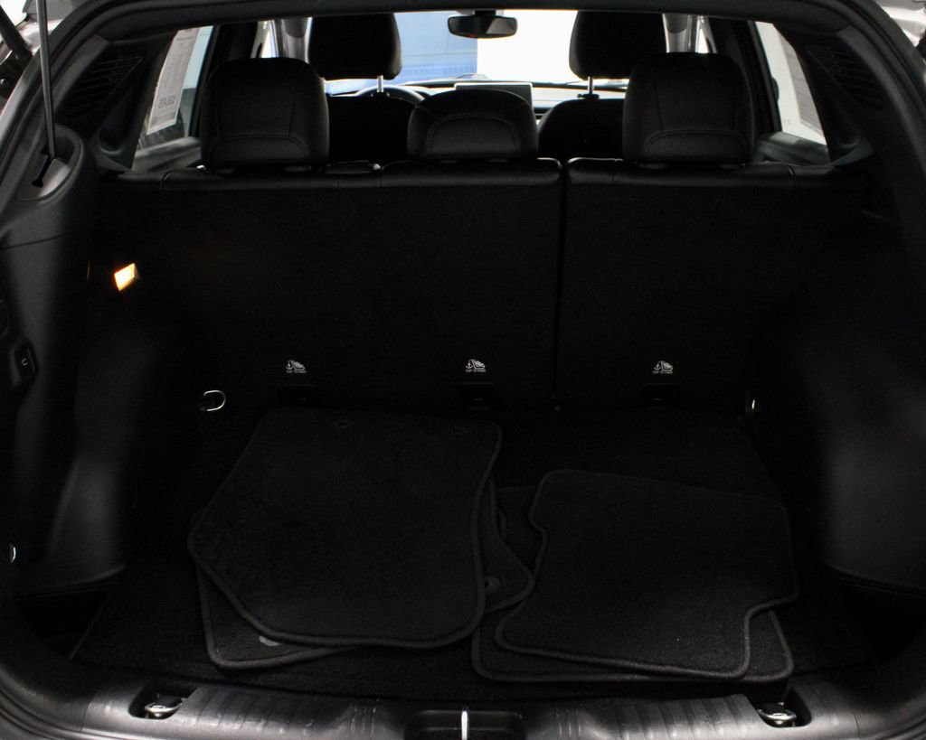 Used 2023 Jeep Compass Limited w/ Elite Group AWD/4WD image 13