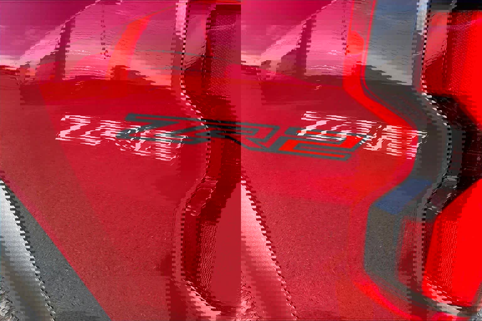 Used 2025 Chevrolet Colorado ZR2 w/ Technology Package image 29