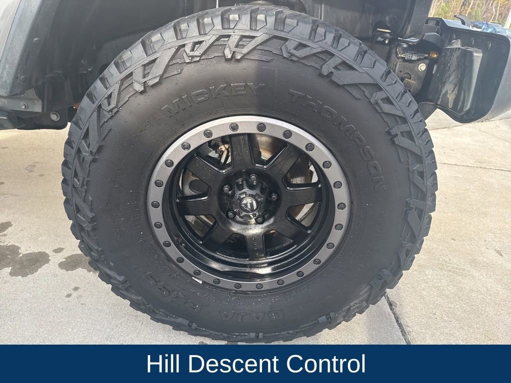 Used 2019 Jeep Wrangler Unlimited Sahara w/ LED Lighting Group image 10