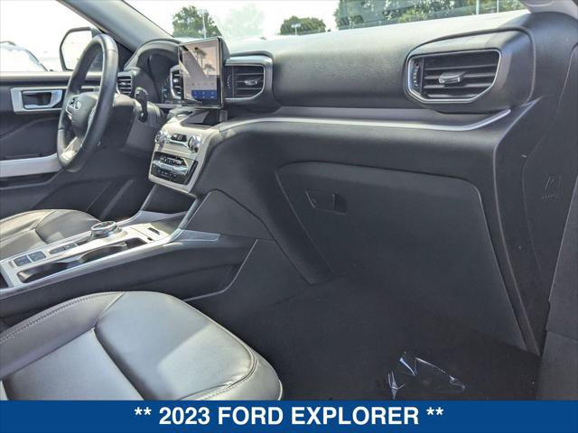 Certified 2023 Ford Explorer XLT w/ Equipment Group 202A RWD image 22
