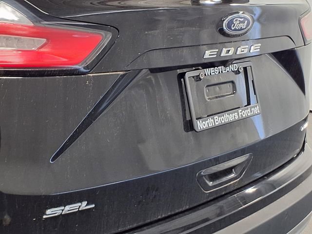 Certified 2023 Ford Edge SEL w/ Convenience Package AWD/4WD image 9