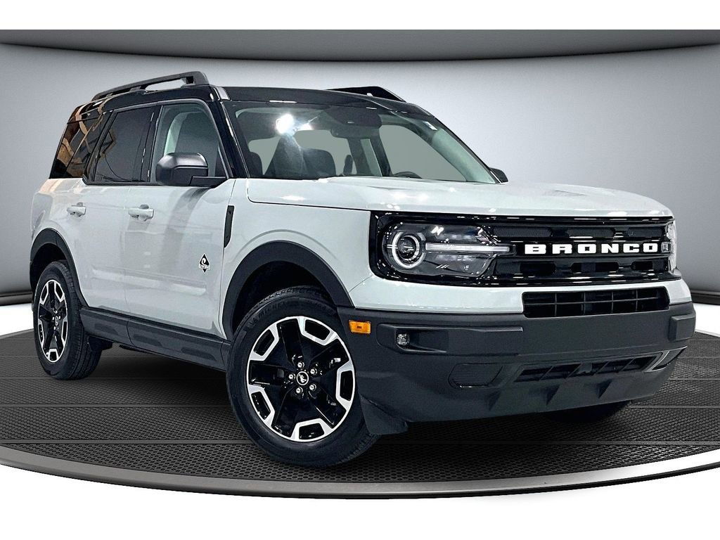 Certified 2024 Ford Bronco Sport Outer Banks image 2