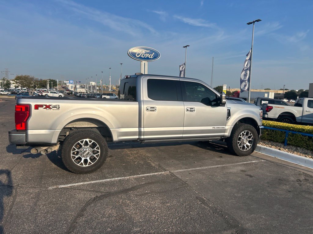 Certified 2020 Ford F250 Lariat w/ Lariat Ultimate Package AWD/4WD image 4