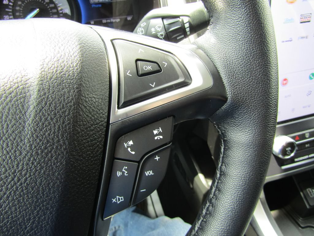 Certified 2023 Ford Edge SEL w/ Convenience Package AWD/4WD image 32