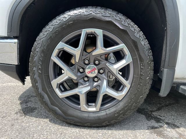 Used 2022 GMC Sierra 1500 SLT AWD/4WD image 16