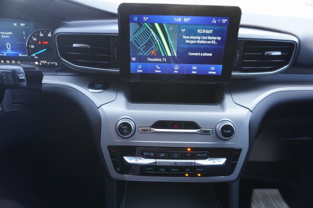 Certified 2023 Ford Explorer XLT w/ Equipment Group 202A image 9