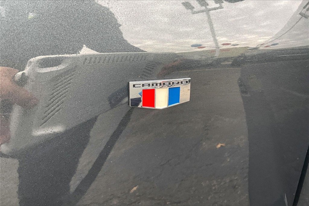 Used 2018 Chevrolet Camaro LT image 7